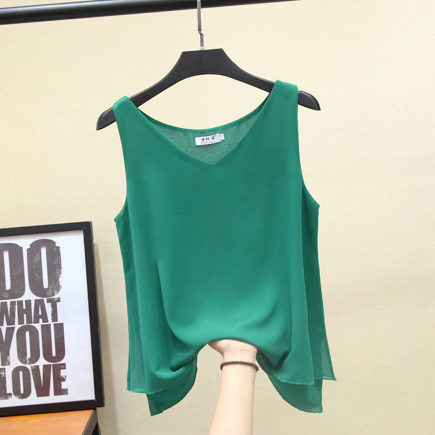 Banerdanni New arrival T-Tops Women's Plus size T-shirt summer V-neck casual sleeveless L-5XL loose white top for women