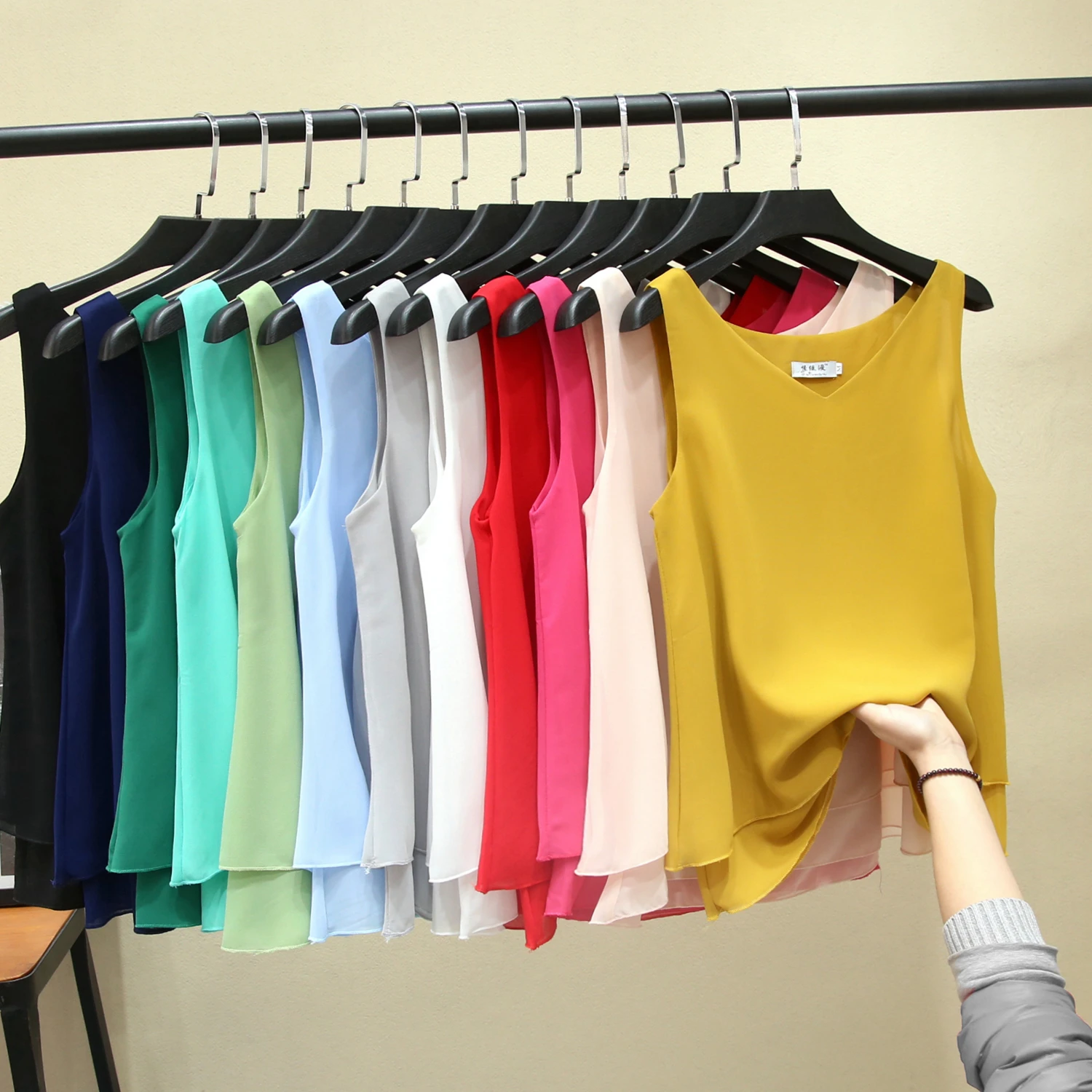 Banerdanni New arrival T-Tops Women's Plus size T-shirt summer V-neck casual sleeveless L-5XL loose white top for women