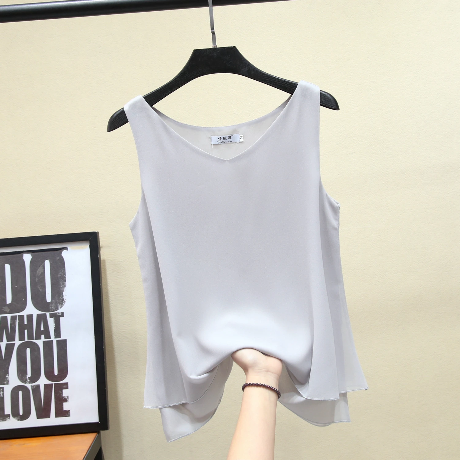 Banerdanni New arrival T-Tops Women's Plus size T-shirt summer V-neck casual sleeveless L-5XL loose white top for women