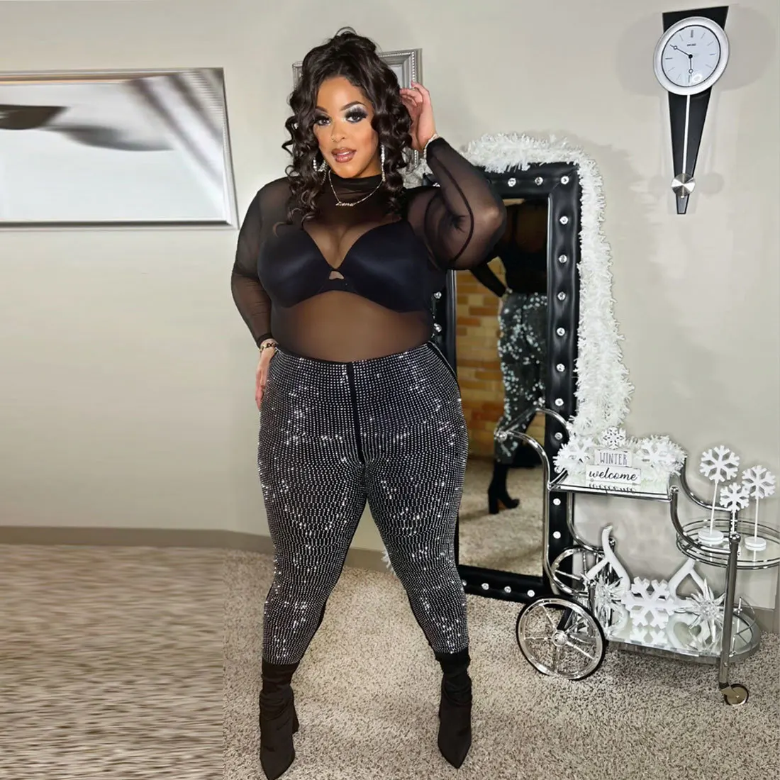 Perl Crystal Diamond Pants Plus Size Women Clothing Mid Waist Stretch Trousers Club Sexy Capris Special Occasion Party Wear