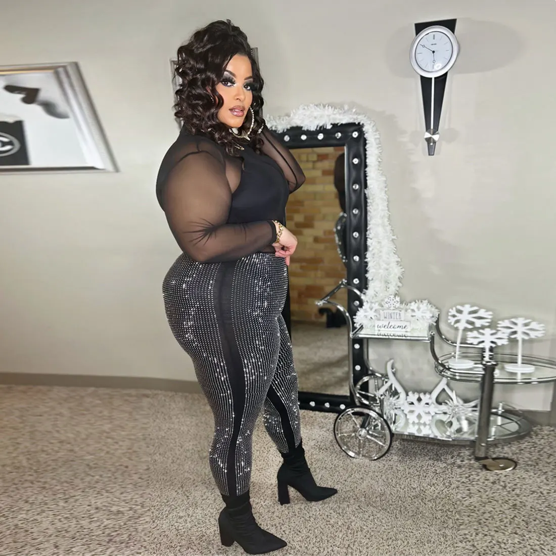 Perl Crystal Diamond Pants Plus Size Women Clothing Mid Waist Stretch Trousers Club Sexy Capris Special Occasion Party Wear